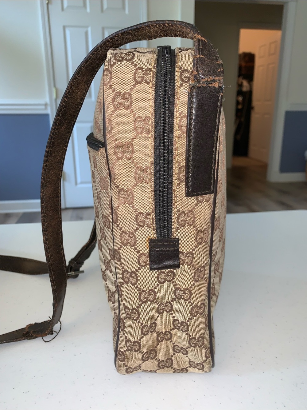 Gucci Beige & Brown GG
Canvas Messenger Bag needs new strap - Picture 5 of 17